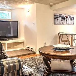  Apartment Cozy 5mins To Dt Canada