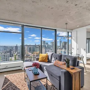  Apartment Skyview, 40th Floor! 2br In Downtown Canada