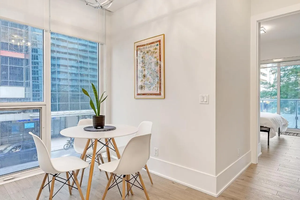 2Br 2Bth Apt-Rogers Center-Cn Tower-Free Parking Apartment Toronto 0*,  Canada